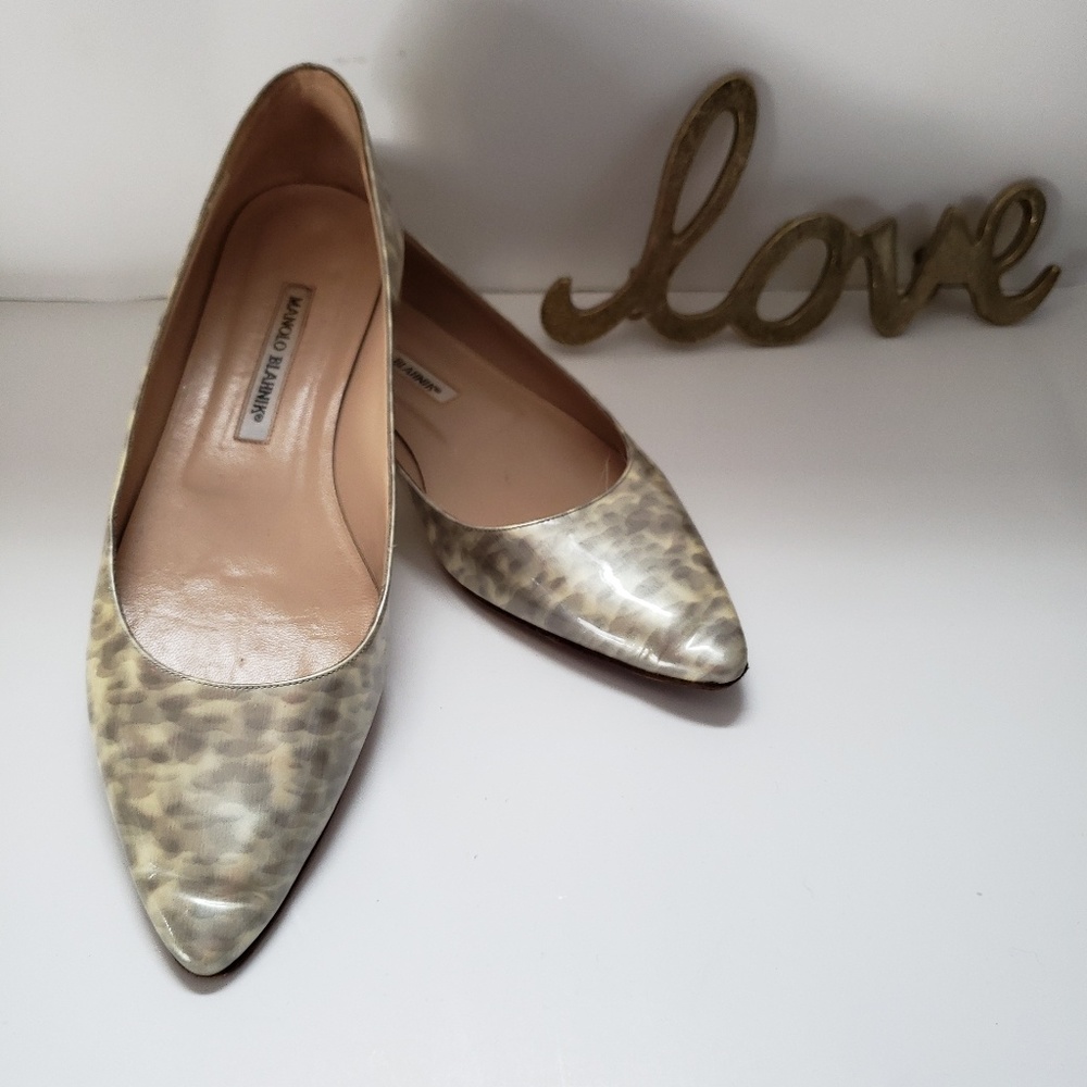 Manolo Blahnik flats shoes